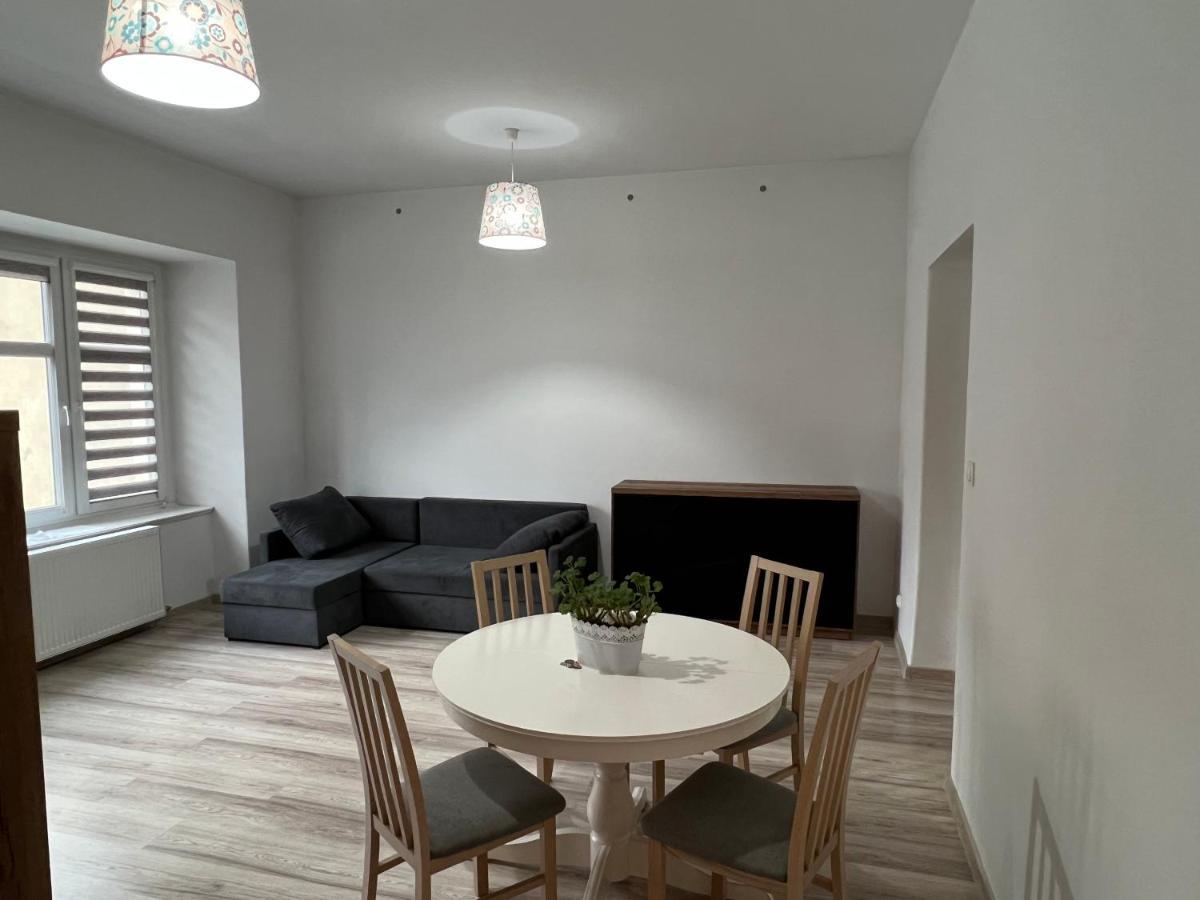 Apartament 3 Pokojowy Z Parkingiem Διαμέρισμα Zabkowice Slaskie Εξωτερικό φωτογραφία