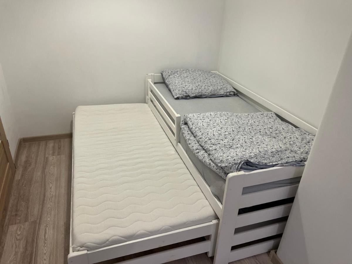Apartament 3 Pokojowy Z Parkingiem Διαμέρισμα Zabkowice Slaskie Εξωτερικό φωτογραφία